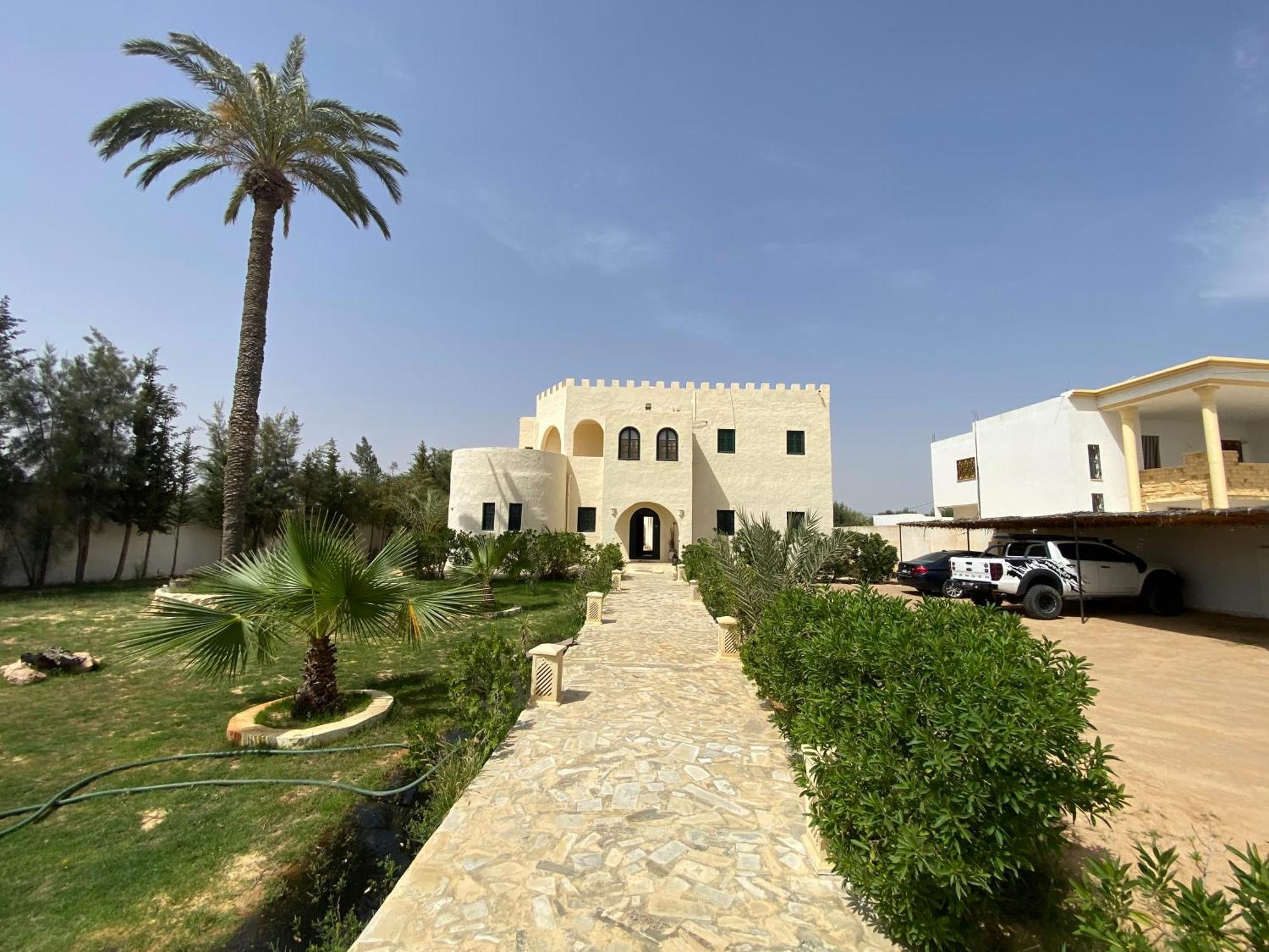 Dar Oueghlani - Maison D'Hotes El Mây Kültér fotó